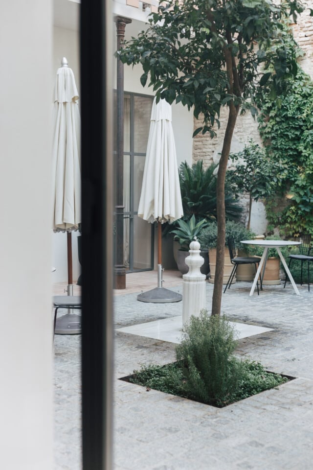 El patio de Plácido y Grata